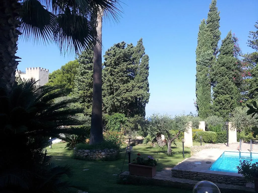 Country house La Mansarda Guest House Valderice Italy