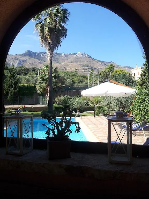 Country house La Mansarda Guest House Valderice Italy