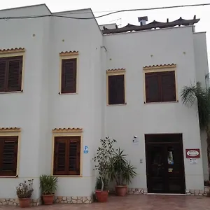 Hotel History, Valderice